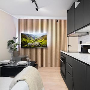 King Bed - Behind Bryggen - Renovated Des 23